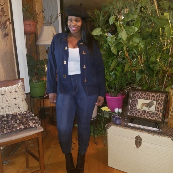 Ralph Lauren Navy
Petite Jacket Large - Picture 6 of 6